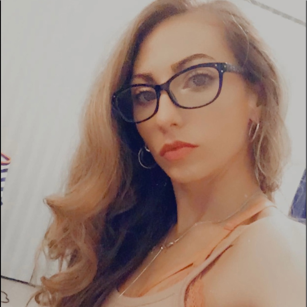 Meet your Posher, Brandi